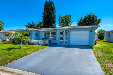 Villa ou maison à vendre à Margate, Floride: 2 chambres, 116.78 m2 № 1861764 - photo 13