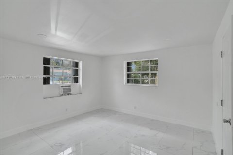 Casa en venta en North Miami, Florida, 3 dormitorios, 105.91 m2 № 1874679 - foto 21