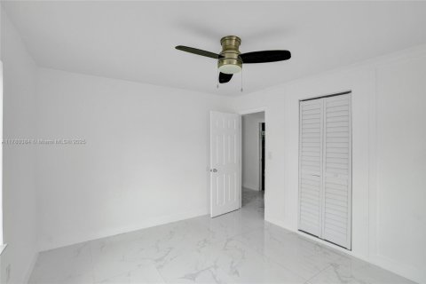 Casa en venta en North Miami, Florida, 3 dormitorios, 105.91 m2 № 1874679 - foto 11