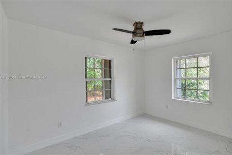 Casa en venta en North Miami, Florida, 3 dormitorios, 105.91 m2 № 1874679 - foto 13