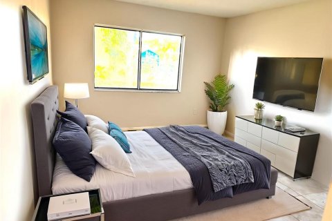 Condominio en alquiler en Casselberry, Florida, 2 dormitorios, 104.61 m2 № 1908492 - foto 4