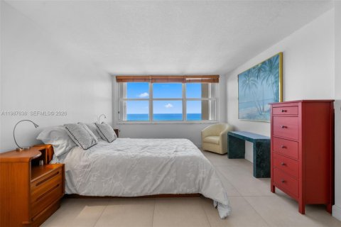 Copropriété à vendre à Hollywood, Floride: 1 chambre, 91.04 m2 № 2048979 - photo 20
