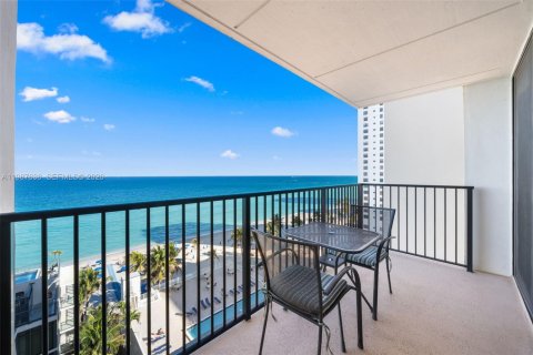 Copropriété à vendre à Hollywood, Floride: 1 chambre, 91.04 m2 № 2048979 - photo 4