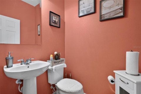 Townhouse in Winter Garden, Florida 2 bedrooms, 148.09 sq.m. № 2134406 - photo 6