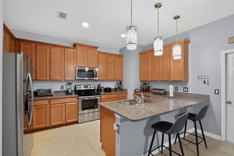 Townhouse in Winter Garden, Florida 2 bedrooms, 148.09 sq.m. № 2134406 - photo 10