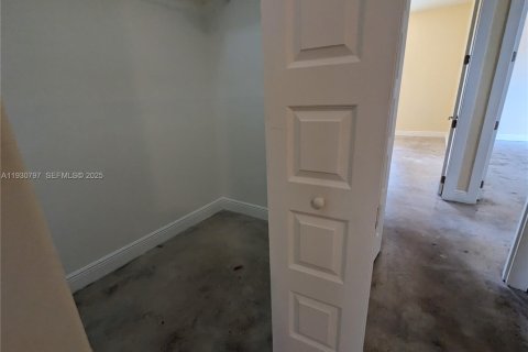 Villa ou maison à louer à Miami, Floride: 3 chambres, 311.41 m2 № 1989507 - photo 22