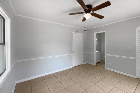 House in Clermont, Florida 2 bedrooms, 121.42 sq.m. № 1649029 - photo 21