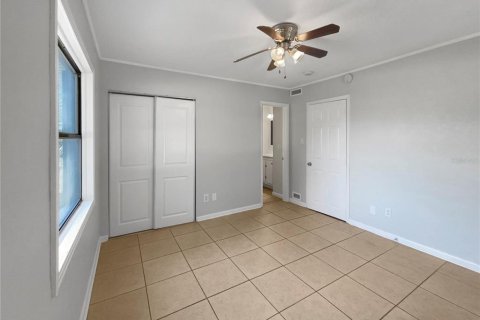 House in Clermont, Florida 2 bedrooms, 121.42 sq.m. № 1649029 - photo 16