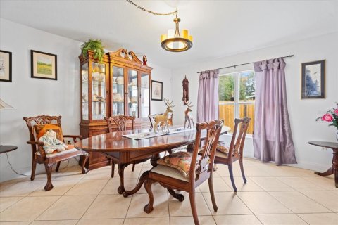 House in DeLand, Florida 3 bedrooms, 174.1 sq.m. № 1734756 - photo 12