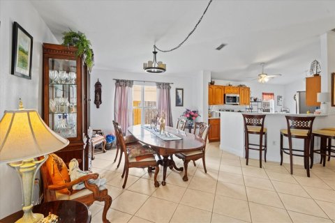 House in DeLand, Florida 3 bedrooms, 174.1 sq.m. № 1734756 - photo 11