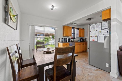 Casa en venta en Homestead, Florida, 3 dormitorios, 106.84 m2 № 1951504 - foto 7