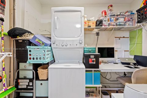 Casa en venta en Homestead, Florida, 3 dormitorios, 106.84 m2 № 1951504 - foto 14