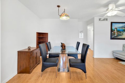 Copropriété à vendre à Hollywood, Floride: 2 chambres, 81.75 m2 № 2245345 - photo 4