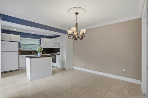 Condominio en venta en Miami, Florida, 2 dormitorios, 120.96 m2 № 2091323 - foto 10