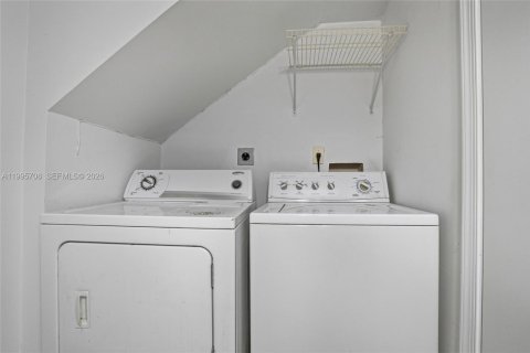 Condominio en venta en Miami, Florida, 2 dormitorios, 120.96 m2 № 2091323 - foto 28