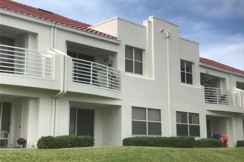 Condo in Saint Petersburg, Florida, 2 bedrooms  № 2400322 - photo 28