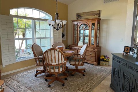 Villa ou maison à vendre à Port Charlotte, Floride: 4 chambres, 213.68 m2 № 2199312 - photo 15