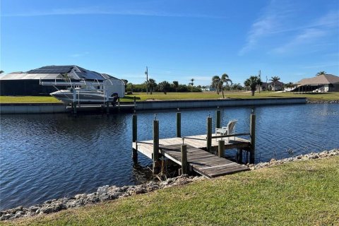 Villa ou maison à vendre à Port Charlotte, Floride: 4 chambres, 213.68 m2 № 2199312 - photo 8