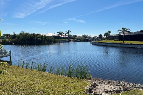Villa ou maison à vendre à Port Charlotte, Floride: 4 chambres, 213.68 m2 № 2199312 - photo 7