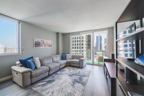 Condo in Miami, Florida, 2 bedrooms  № 1877691 - photo 1