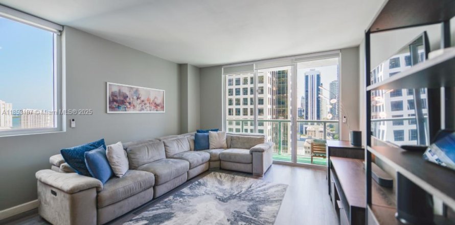 Condo in Miami, Florida, 2 bedrooms № 1877691