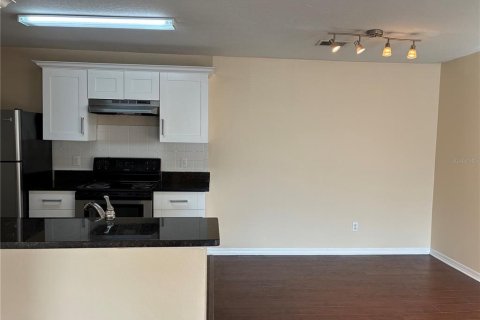 Copropriété à louer à Orlando, Floride: 1 chambre, 62.34 m2 № 2425363 - photo 6