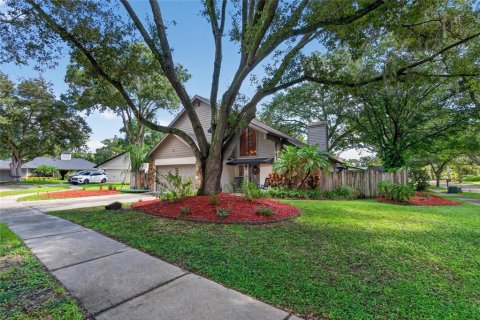 Villa ou maison à vendre à Tampa, Floride: 3 chambres, 176.51 m2 № 2418334 - photo 30