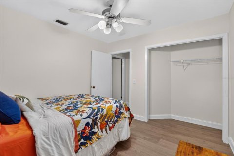 Villa ou maison à vendre à Tampa, Floride: 3 chambres, 176.51 m2 № 2418334 - photo 19