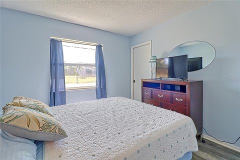 House in Englewood, Florida 2 bedrooms, 112.5 sq.m. № 1903842 - photo 26
