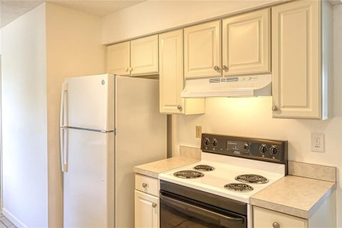 House in Englewood, Florida 2 bedrooms, 112.5 sq.m. № 1903842 - photo 18