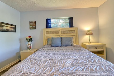 House in Englewood, Florida 2 bedrooms, 112.5 sq.m. № 1903842 - photo 29
