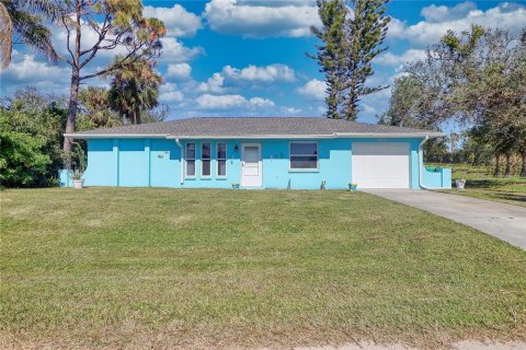 House in Englewood, Florida 2 bedrooms, 112.5 sq.m. № 1903842 - photo 2