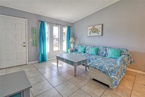 House in Englewood, Florida 2 bedrooms, 112.5 sq.m. № 1903842 - photo 7