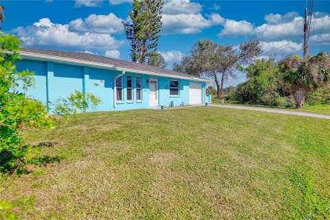 House in Englewood, Florida 2 bedrooms, 112.5 sq.m. № 1903842 - photo 3