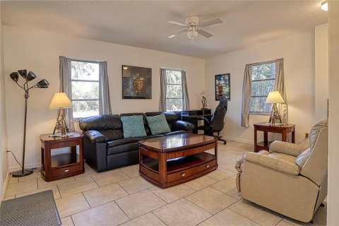 House in Englewood, Florida 2 bedrooms, 112.5 sq.m. № 1903842 - photo 13