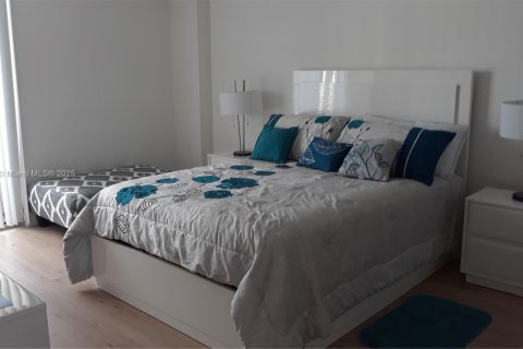 Condo in Aventura, Florida, 2 bedrooms  № 1960630 - photo 4