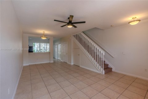 Adosado en venta en Plantation, Florida, 2 dormitorios, 118.91 m2 № 1997691 - foto 9