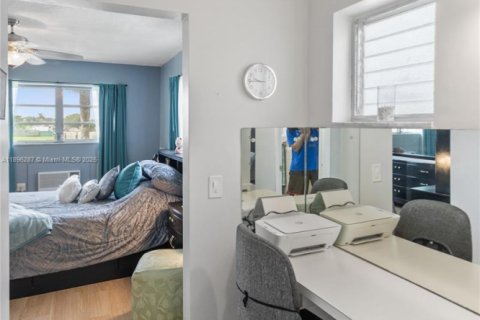 Condominio en venta en Miami, Florida, 1 dormitorio, 82.03 m2 № 2015305 - foto 24