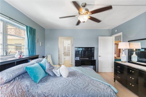 Condominio en venta en Miami, Florida, 1 dormitorio, 82.03 m2 № 2015305 - foto 22