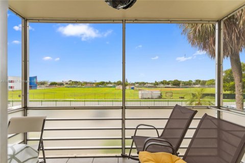 Condominio en venta en Miami, Florida, 1 dormitorio, 82.03 m2 № 2015305 - foto 16