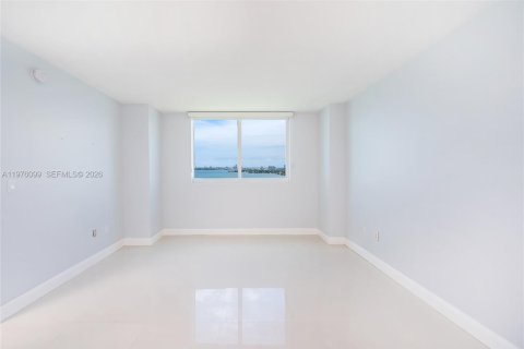 Condominio en venta en Miami, Florida, 2 dormitorios, 106.09 m2 № 2186032 - foto 12