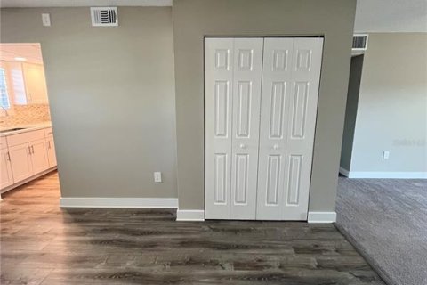 Copropriété à louer à Bradenton, Floride: 2 chambres, 85.93 m2 № 2148458 - photo 3