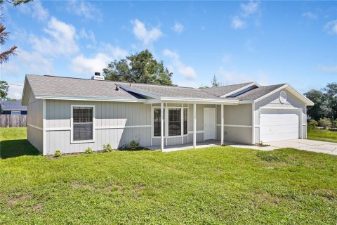 House in Deltona, Florida 3 bedrooms, 110.93 sq.m. № 2396382 - photo 3