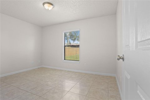 House in Deltona, Florida 3 bedrooms, 110.93 sq.m. № 2396382 - photo 21