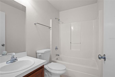 House in Deltona, Florida 3 bedrooms, 110.93 sq.m. № 2396382 - photo 20