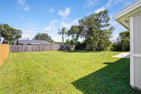 House in Deltona, Florida 3 bedrooms, 110.93 sq.m. № 2396382 - photo 30