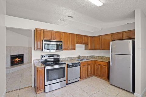 House in Deltona, Florida 3 bedrooms, 110.93 sq.m. № 2396382 - photo 11