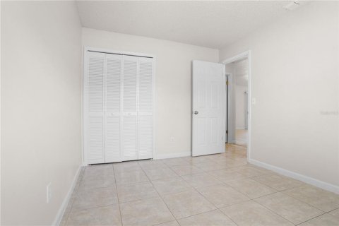 House in Deltona, Florida 3 bedrooms, 110.93 sq.m. № 2396382 - photo 19