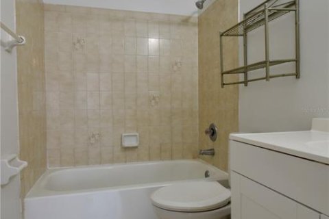Condominio en venta en Gainesville, Florida, 2 dormitorios, 105.26 m2 № 1835385 - foto 23