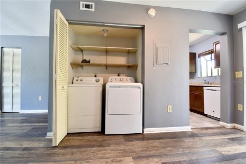 Condominio en venta en Gainesville, Florida, 2 dormitorios, 105.26 m2 № 1835385 - foto 9